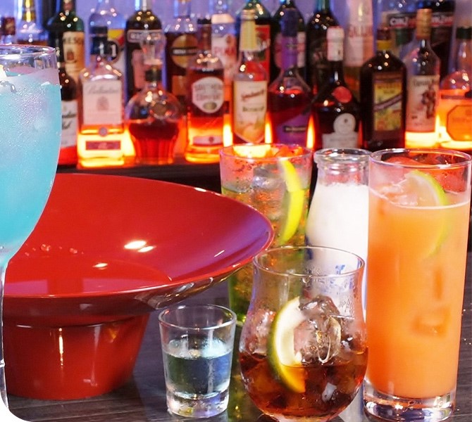 にぎやかな宴の後のもう一杯に